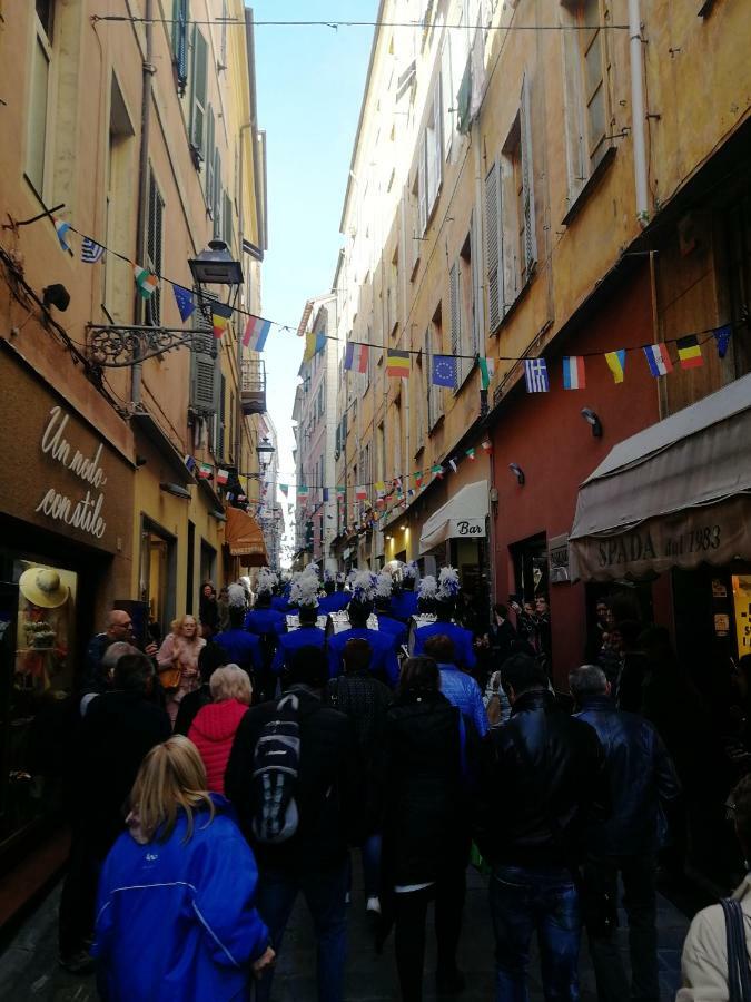 Homeholidaysanremo - Palace Exterior photo